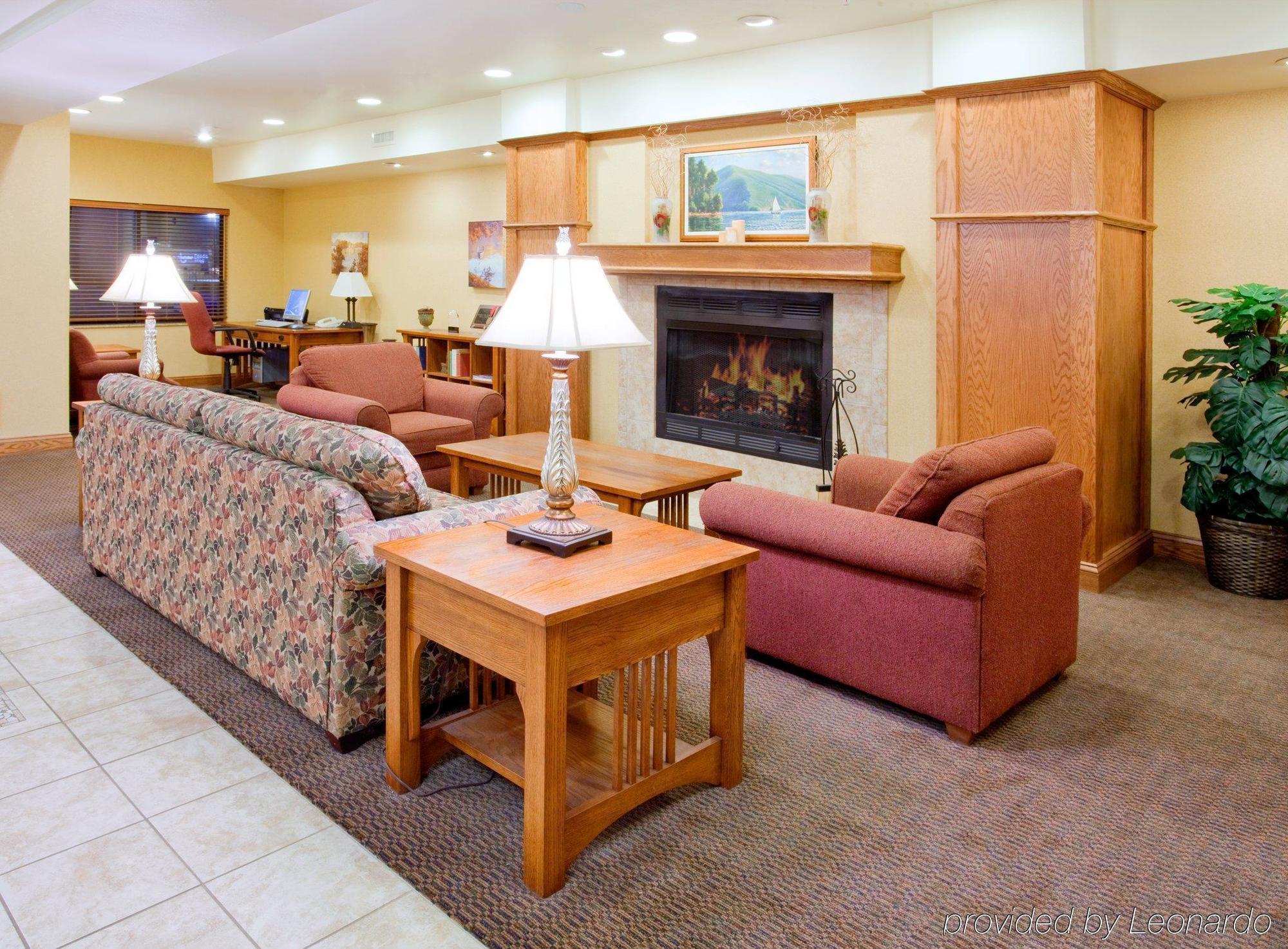 Holiday Inn Express & Suites Rocky Mount Smith Mountain Lake By Ihg Interior photo